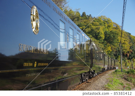 Kyudai Main Line Cruise Train Nanatsu Star Shining Passenger Car Kyudai Main Line Cruise Train Nanatsu Star Shining Passenger Car 85381412
