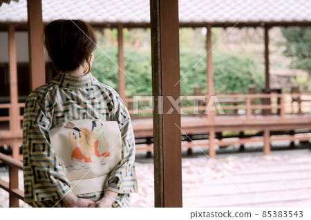 Kimono women and Japanese houses and gardens Kimono women and Japanese houses and gardens 85383543