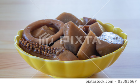 Simmered taro and squid Simmered taro and squid 85383667