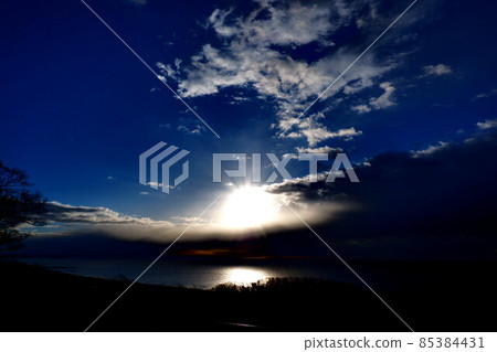 光 85384431