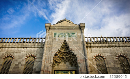 Entrance of Blue Mosque, Sultanahmet Camii in Istanbul, Turkey 85389045