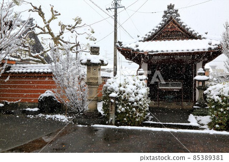 Kobo Daishi Temple: Enkyoji Temple in Winter, 34 (Kitagata Town, Motosu District, Gifu Prefecture) 85389381