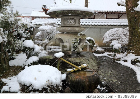 弘法大師:41年冬天的圓教寺(岐阜縣本棲區北形町) 弘法大師:41年冬天的圓教寺(岐阜縣本棲區北形町) 85389389