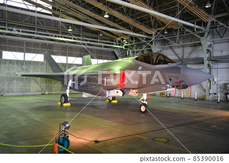 Hangar stealth fighter F-35A 85390016