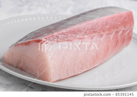 Winter taste cold yellowtail 85391145