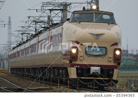 北陸本線 三河加賀笠間 JR 西 485 系列 A08 編隊(京都)雷町 北陸本線 三河加賀笠間 JR 西 485 系列 A08 編隊(京都)雷町 85394365