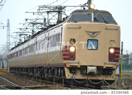 北陸本線 三河加賀笠間 JR 西 485 系列 A04 編隊(京都)雷町 北陸本線 三河加賀笠間 JR 西 485 系列 A04 編隊(京都)雷町 85394366