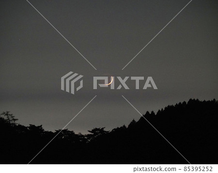 Night view of Mt. Maya (Moon: Moon age 2) Night view of Mt. Maya (Moon: Moon age 2) 85395252