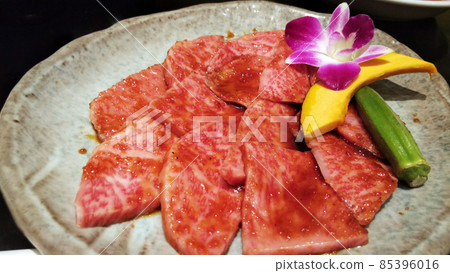 Harami / Yakiniku order on a special day 85396016