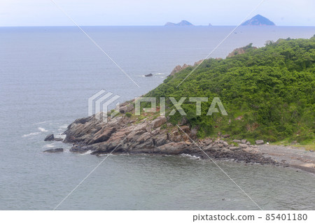 The aerial view of Tien beach in Nha Trang city 85401180