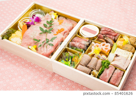 Western style new year dishes 85401626