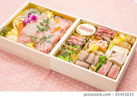 Western style new year dishes 85401635