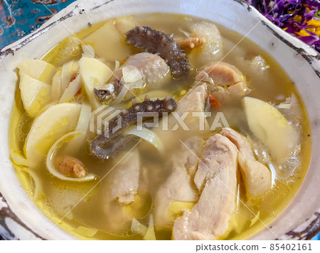 中式家常雞肉海鮮竹筍湯 85402161