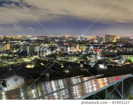 市區的夜景 85405227