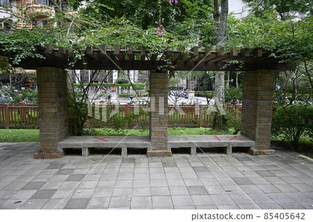 公共設施,公園,涼亭,座椅,石頭,綠葉,建築,背景圖,素材,戶外 85405642