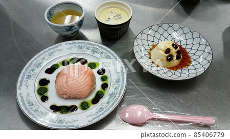 Soft food for the elderly 85406779