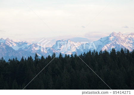Idyllic landscape in the Alps Idyllic landscape in the Alps 85414271