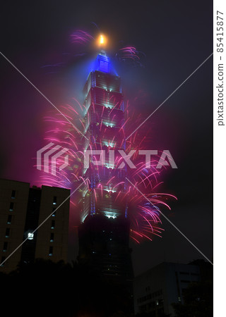 2022年台北101大樓跨年煙火 85415877