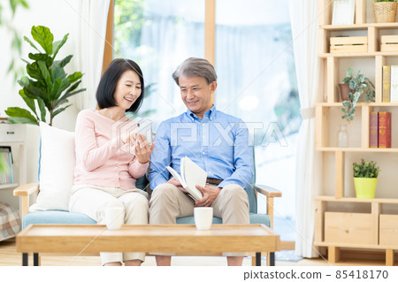 中年夫婦 中年夫婦 85418170