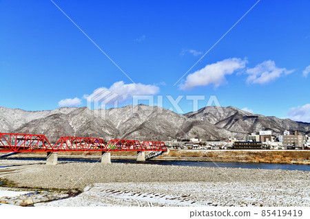 Overlooking Mt. Taro and Mt. Higashitaro (Ueda City, Nagano Prefecture) [2022.1] 85419419