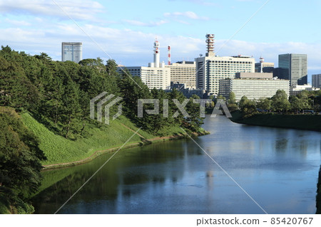 Imperial Palace Chidorigafuchi 85420767