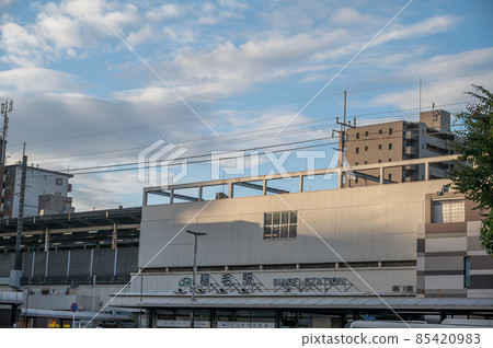 JR Inage Station 85420983