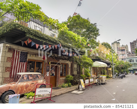 台灣台中【奇幻物語】/奇幻物語--綠雷,台中 台灣台中【奇幻物語】/奇幻物語--綠雷,台中 85421121