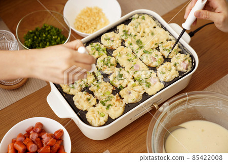 在熱板上烤的家常章魚燒 85422008