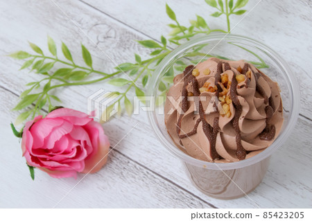 Western confectionery, pudding, chocolate, cream, namagashi, dessert, sweets, convenience stores 85423205