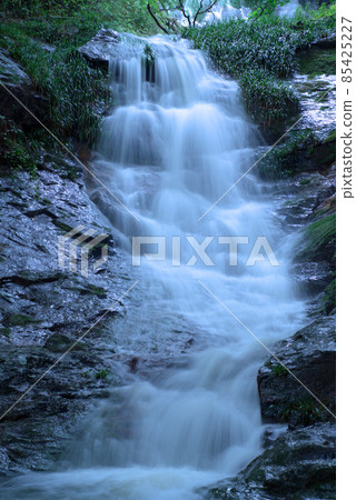 The lower waterfall of Taido Falls, Kita-ku, Okayama City, Okayama Prefecture The lower waterfall of Taido Falls, Kita-ku, Okayama City, Okayama Prefecture 85425227