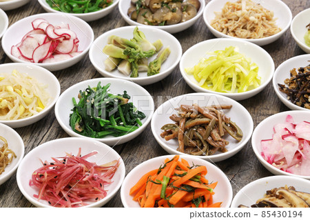 Various types of namul 85430194