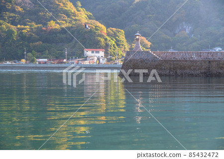 《廣島縣》下鐮里島和三之瀨的晨景 85432472