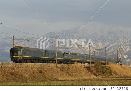 北陸本線 水橋東富山 JR West 24 系列（宮原） Twilight Express 85432768