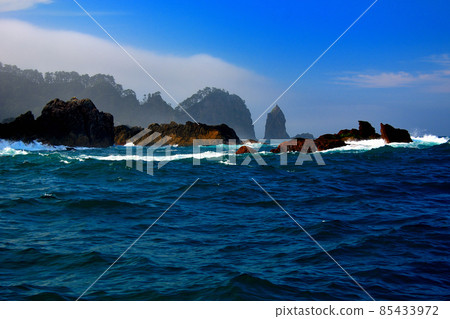 Kitayamazaki Cliff Cruise Sightseeing Boat, Powerful Panorama, Bentenzaki and Yagoshizaki, Tohoku, Iwate Prefecture, Tanohata Village (2) Kitayamazaki Cliff Cruise Sightseeing Boat, Powerful Panorama, Bentenzaki and Yagoshizaki, Tohoku, Iwate Prefecture, Tanohata Village (2) 85433972