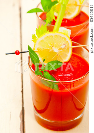 fresh tomato juice 85435015