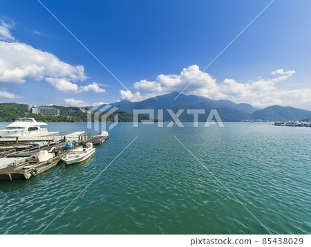 Taiwan [Sun Moon Lake] Blue Sky / Sun Moon Lake, Yuchi, Nantou, Taiwan 85438029