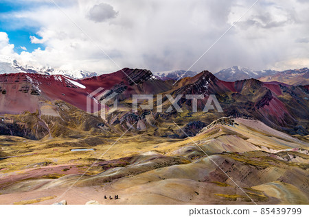 Landscape at Vinicunca Rainbow Mountain in Peru Landscape at Vinicunca Rainbow Mountain in Peru 85439799