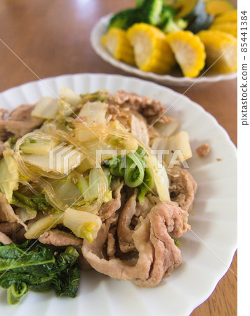 白菜炒豬肉 85441384