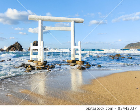 Itoshima / Futamigaura 85442337