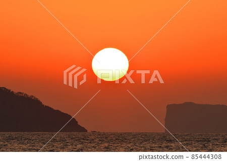 Evening view of Goto-nada, Kakuriki-nada, and Daikaku-nada 85444308