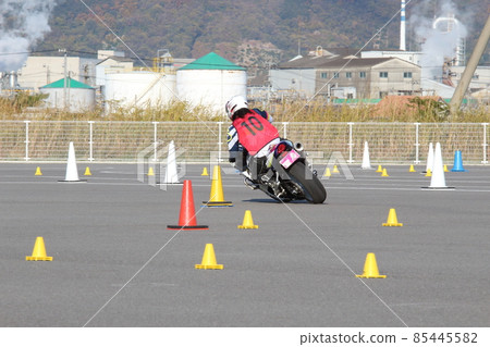 Moto Gymkhana 跑步照片 Moto Gymkhana 跑步照片 85445582
