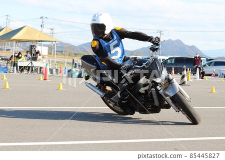 Moto Gymkhana 跑步照片 85445827