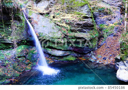 Chichibu Mitsuminesan Mitsumine Shrine Ryumon Falls 85450186