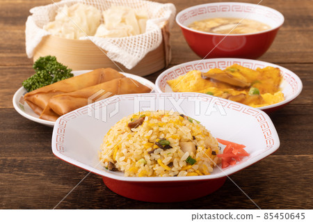 Gomoku fried rice   85450645