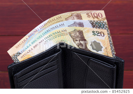 Brunei money in the black wallet Brunei money in the black wallet 85452925