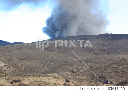 Aso Nakamidake raising plume 85453423