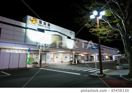 晚上靜岡縣沼津市沼津站 85456130