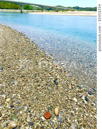 Scenery of the mouth of the clear stream Niyodo River, Kochi Prefecture Scenery of the mouth of the clear stream Niyodo River, Kochi Prefecture 85458354