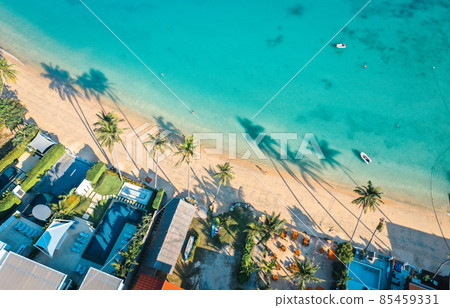 Aoyon beach in east of Phuket island, in Thailand 85459331