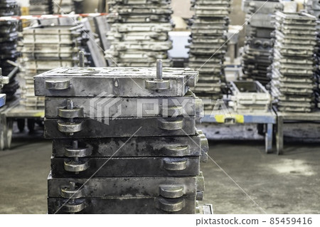 Large metal presses for the manufacture of various shapes of glass products are in stock in manufacture or factory. Large metal presses for the manufacture of various shapes of glass products are in stock in manufacture or factory. 85459416